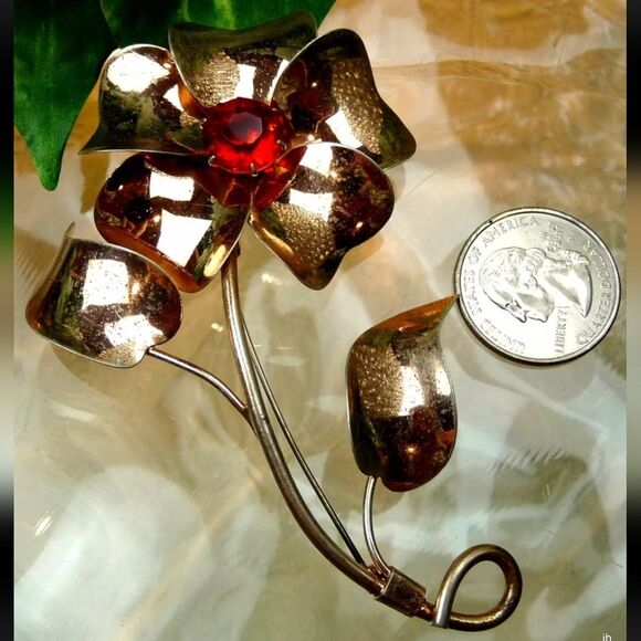 STERLING BY JORDON SIGNED 3 7/8" GOLD ON 925 SILVER RED GLASS FLOWER PIN BROOCH - Picture 1 of 9
